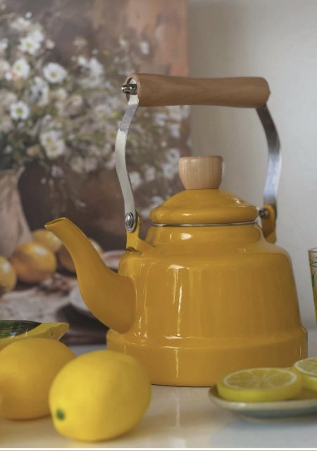 إبريق شاي بالوان متعددة