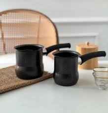 غلاية باللون الاسود